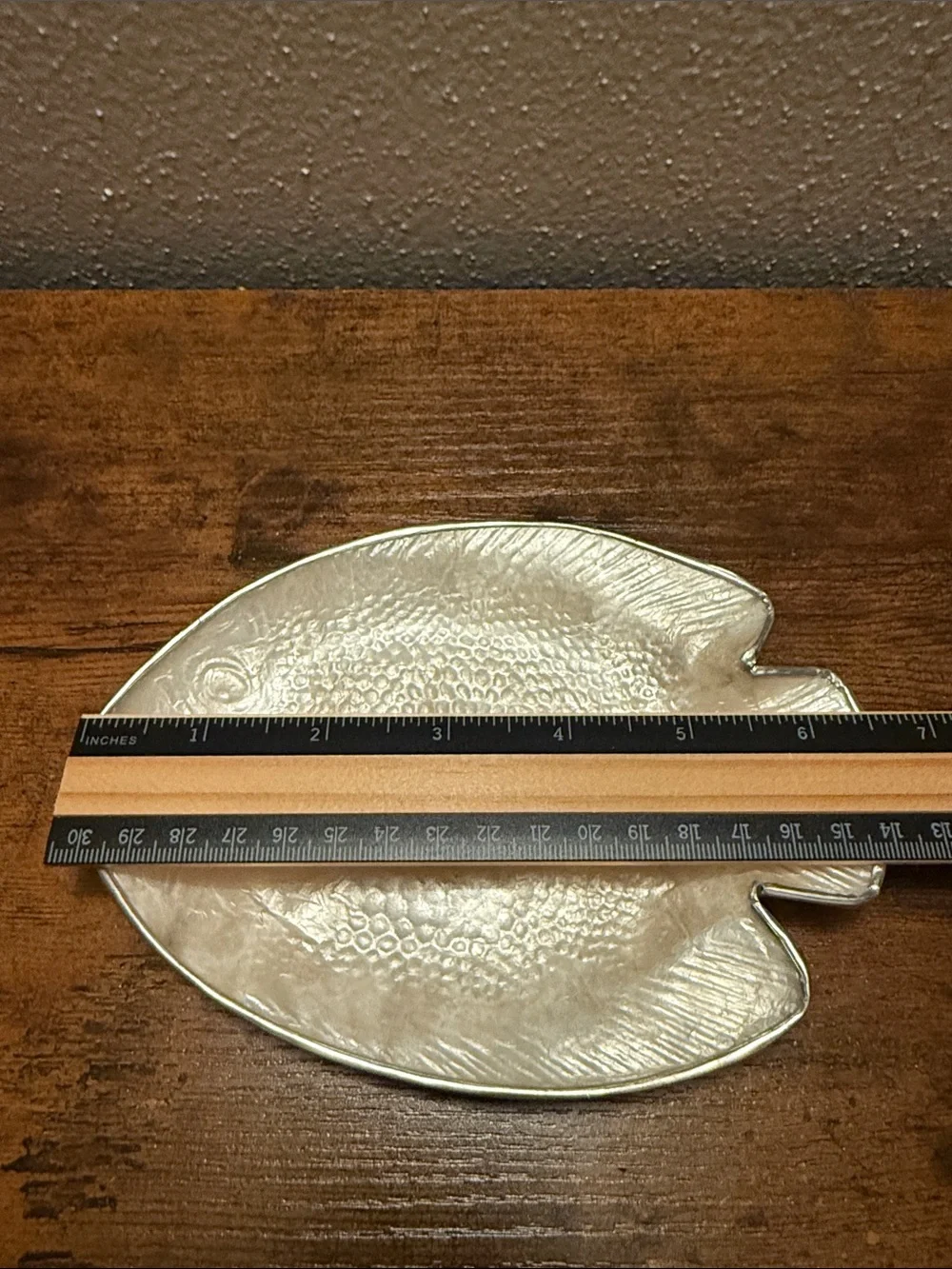 Vintage mother-of-pearl Fish-Shaped Dishes Set of 3 in Silver-White Finish